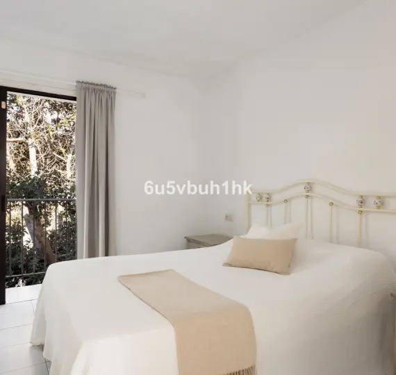 Продажа таунхауса в Sitio de Calahonda