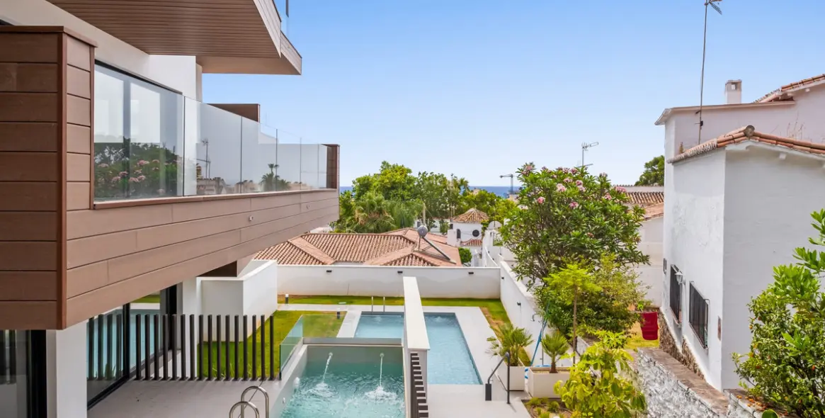 Продажа апартаментов на среднем этаже в Montemar 2