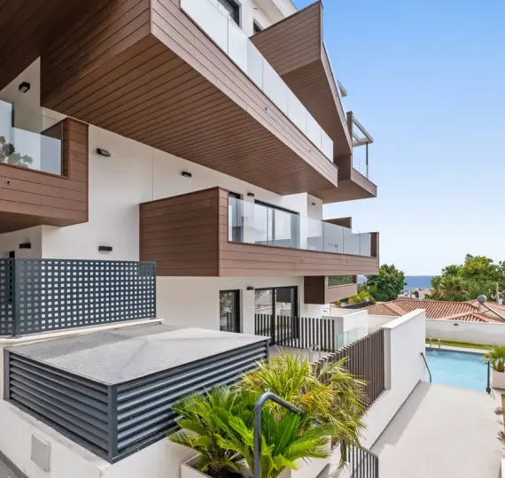 Продажа апартаментов на среднем этаже в Montemar