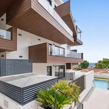 Venta de apartamento en planta media en Montemar