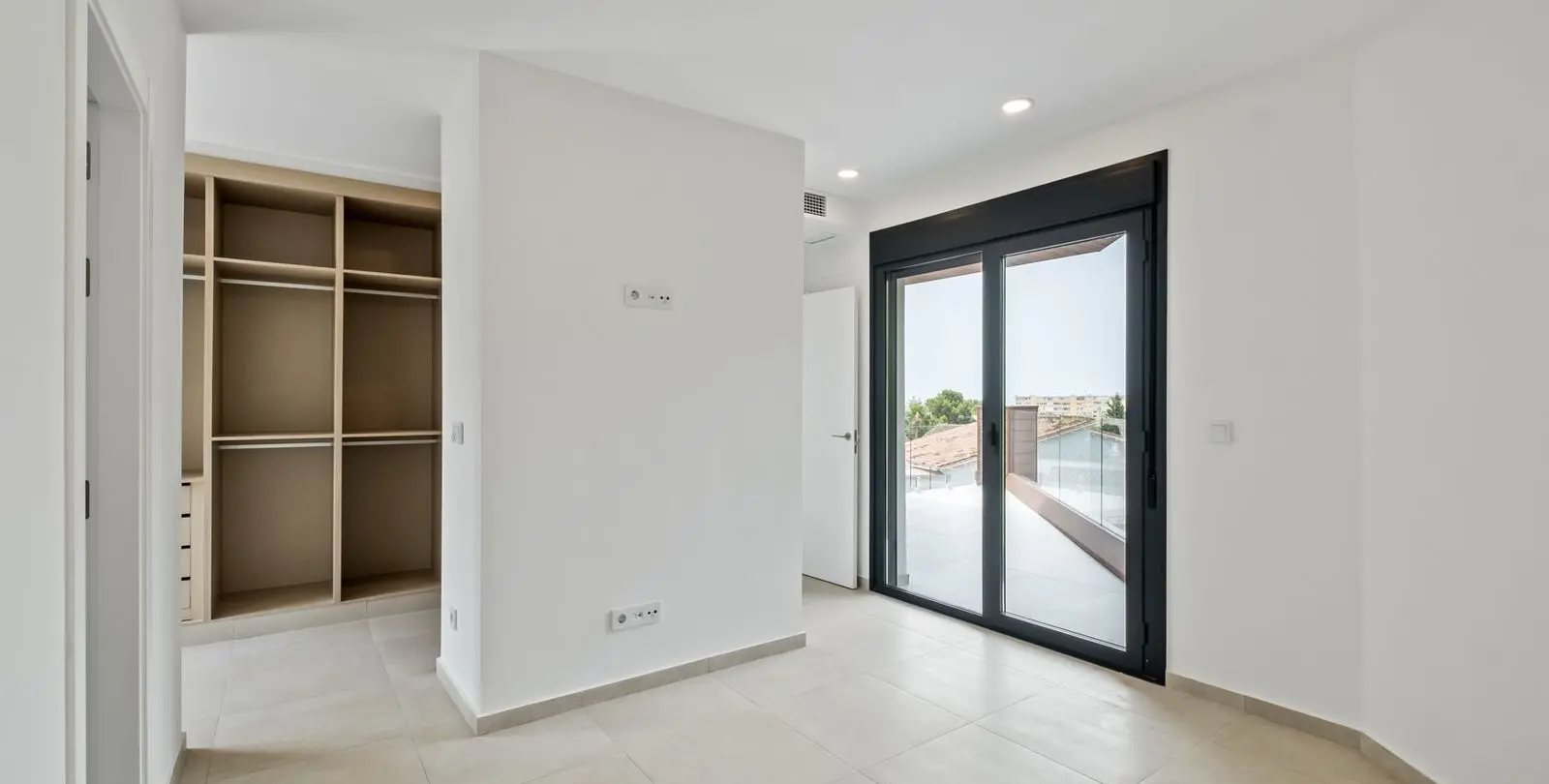 Продажа апартаментов на среднем этаже в Montemar 23