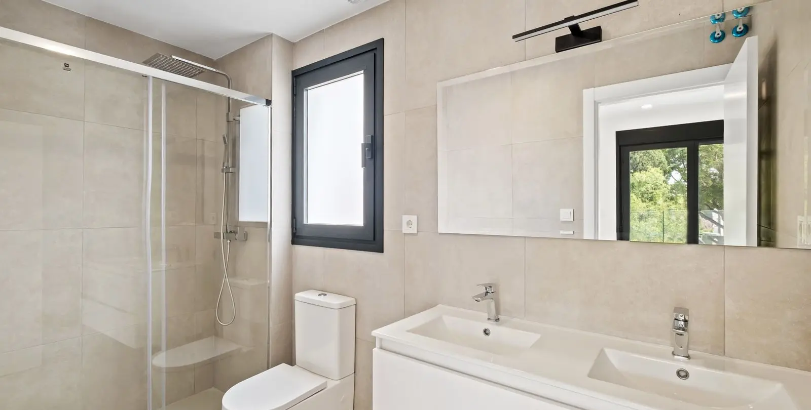 Продажа апартаментов на среднем этаже в Montemar 28