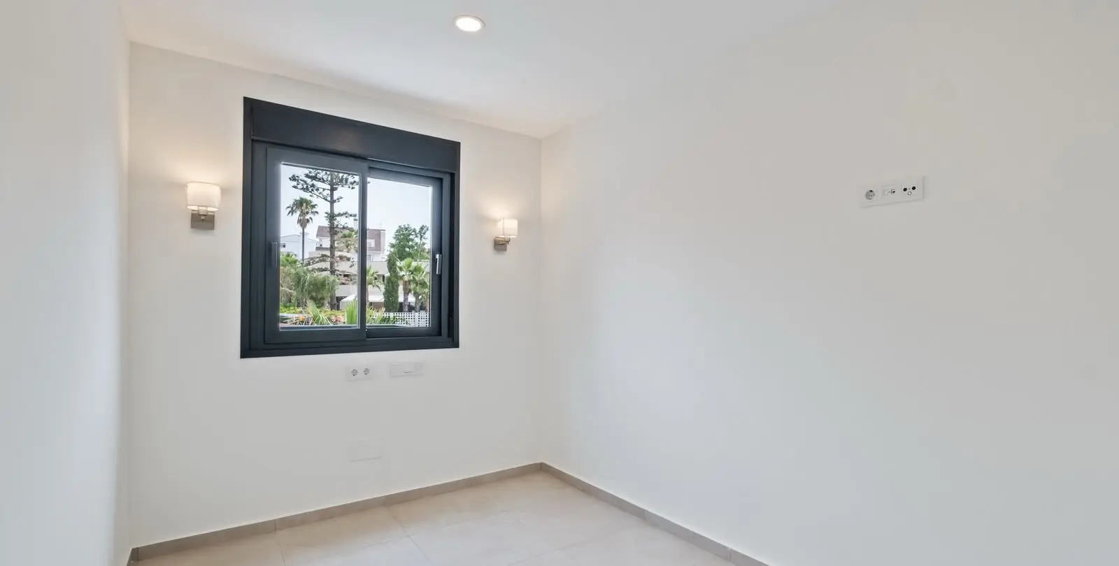 Продажа апартаментов на среднем этаже в Montemar 29
