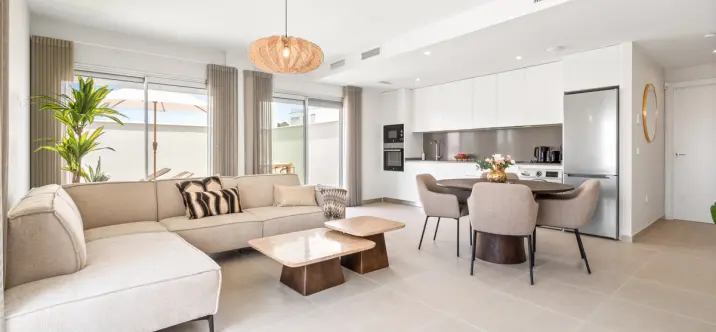 Penthouse R5242123 1