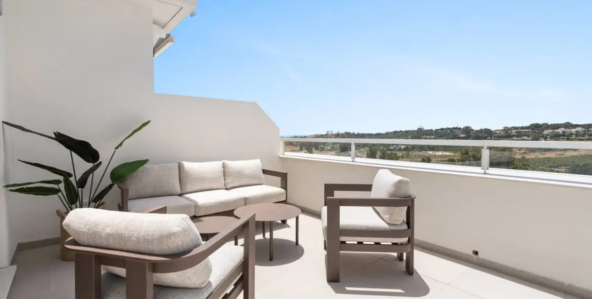 Sale of penthouse in Estepona (district Estepona) 10