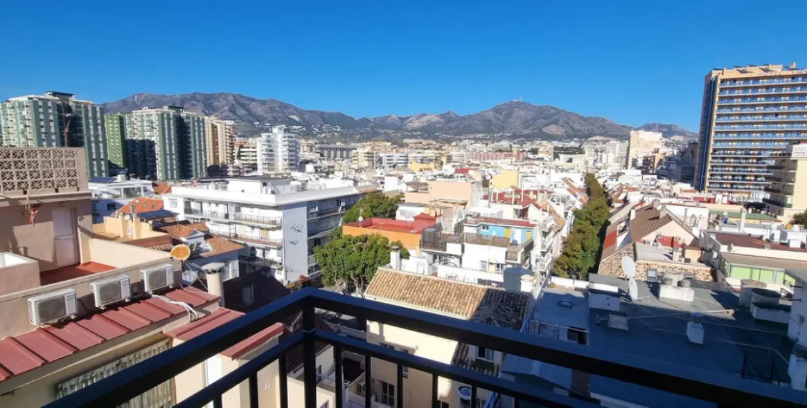 Sale of middle floor apartment in Fuengirola 4