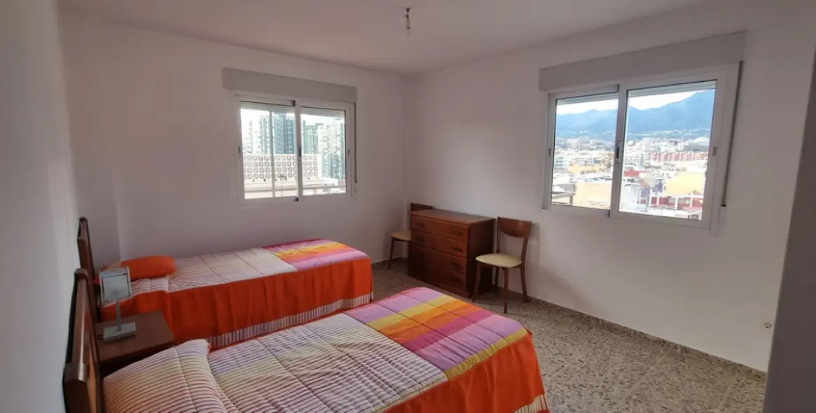Sale of middle floor apartment in Fuengirola 8