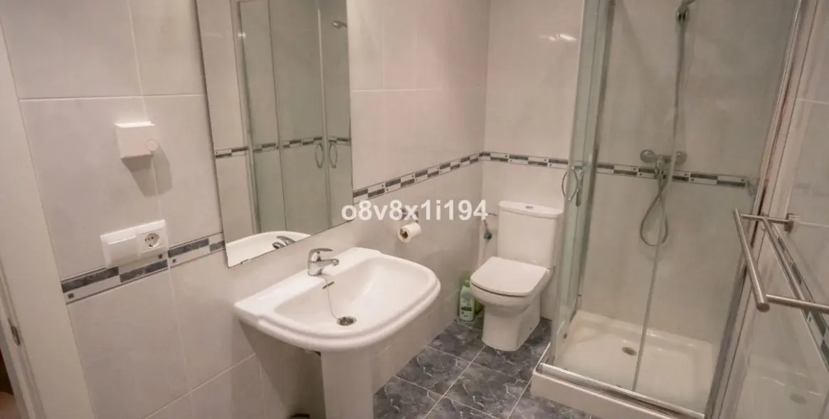 Sale of detached villa in Benajarafe 21