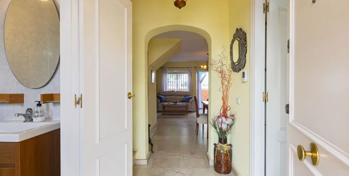 Sale of townhouse in Marbella (district Marbella) 7