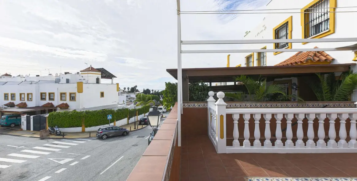 Sale of townhouse in Marbella (district Marbella) 8