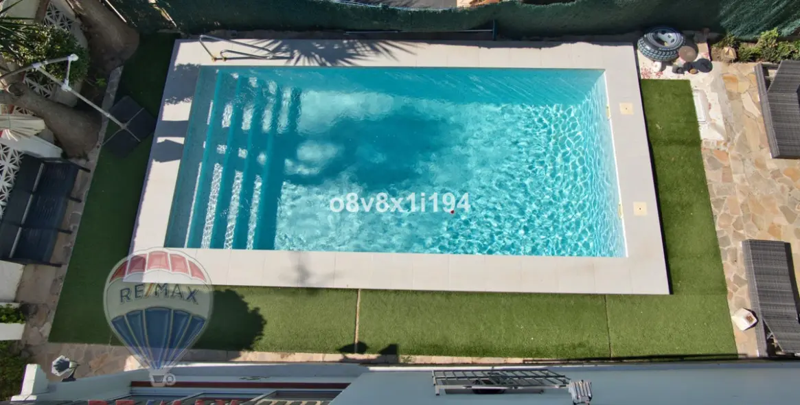 Sale of detached villa in Cotomar 1