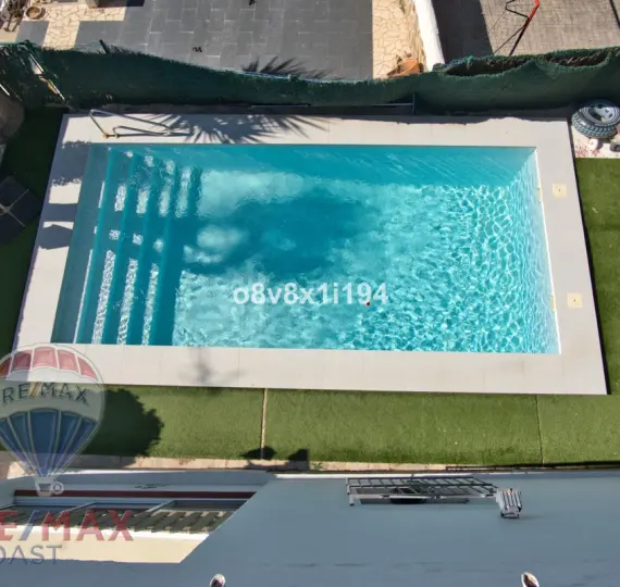 Sale of detached villa in Cotomar