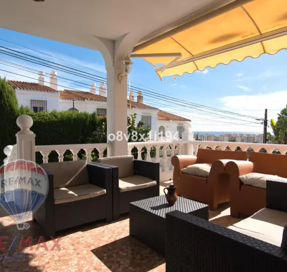 Sale of detached villa in Cotomar