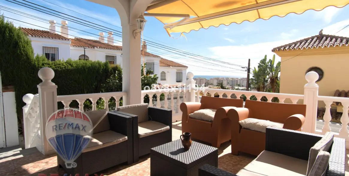 Sale of detached villa in Cotomar 5