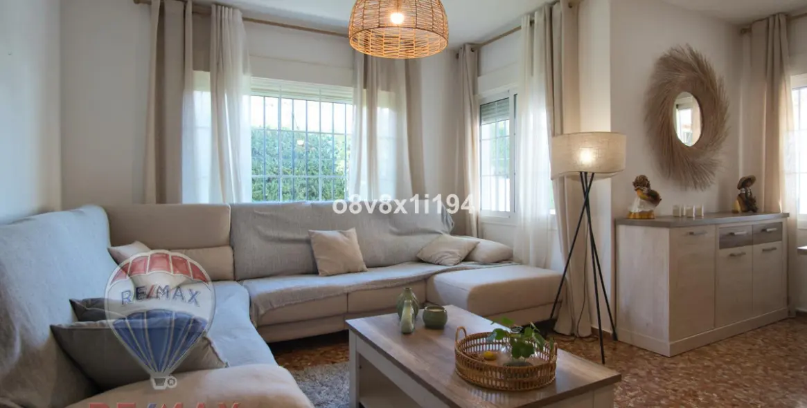 Sale of detached villa in Cotomar 9