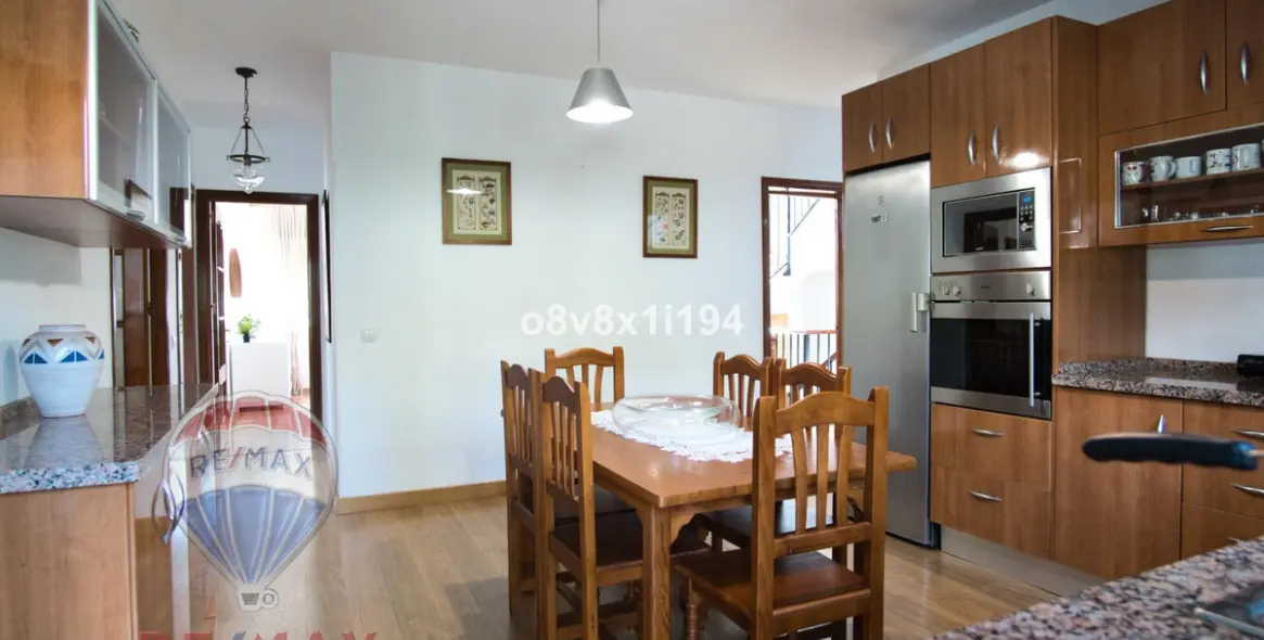 Sale of detached villa in Cotomar 16