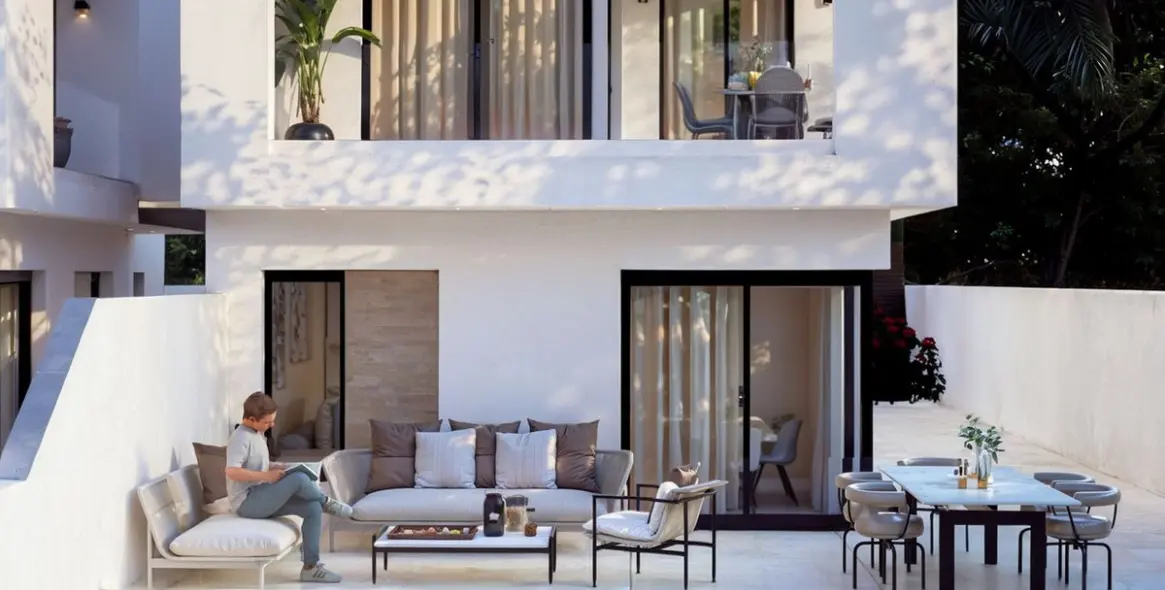 Sale of detached villa in Costa del Sol East 2