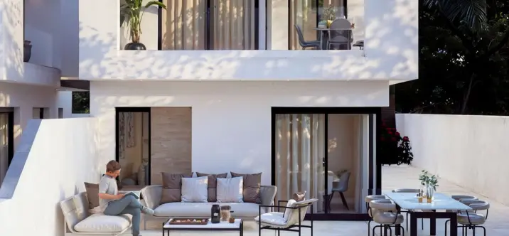 Detached villa R5243881 1