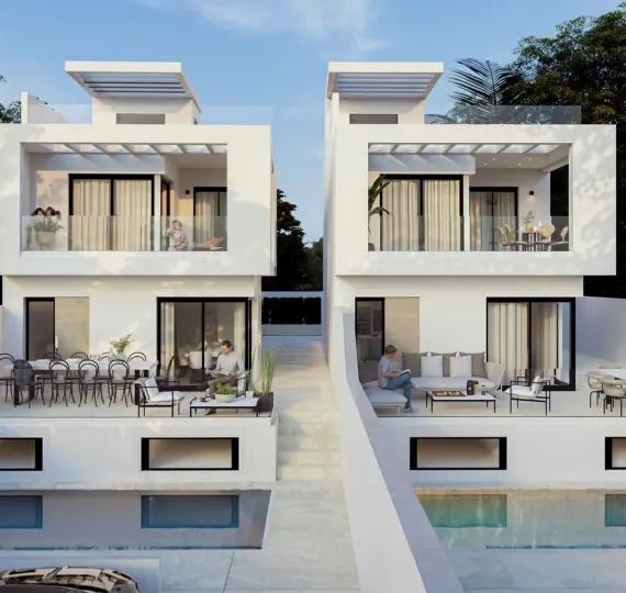 Detached villa R5243881