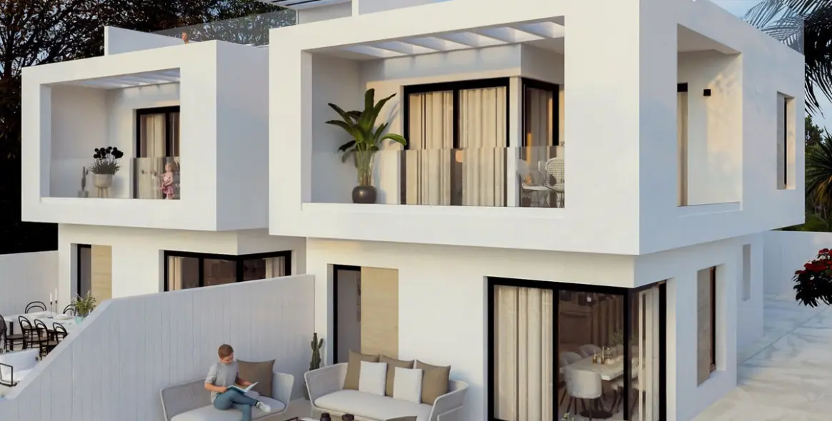 Sale of detached villa in Costa del Sol East 4