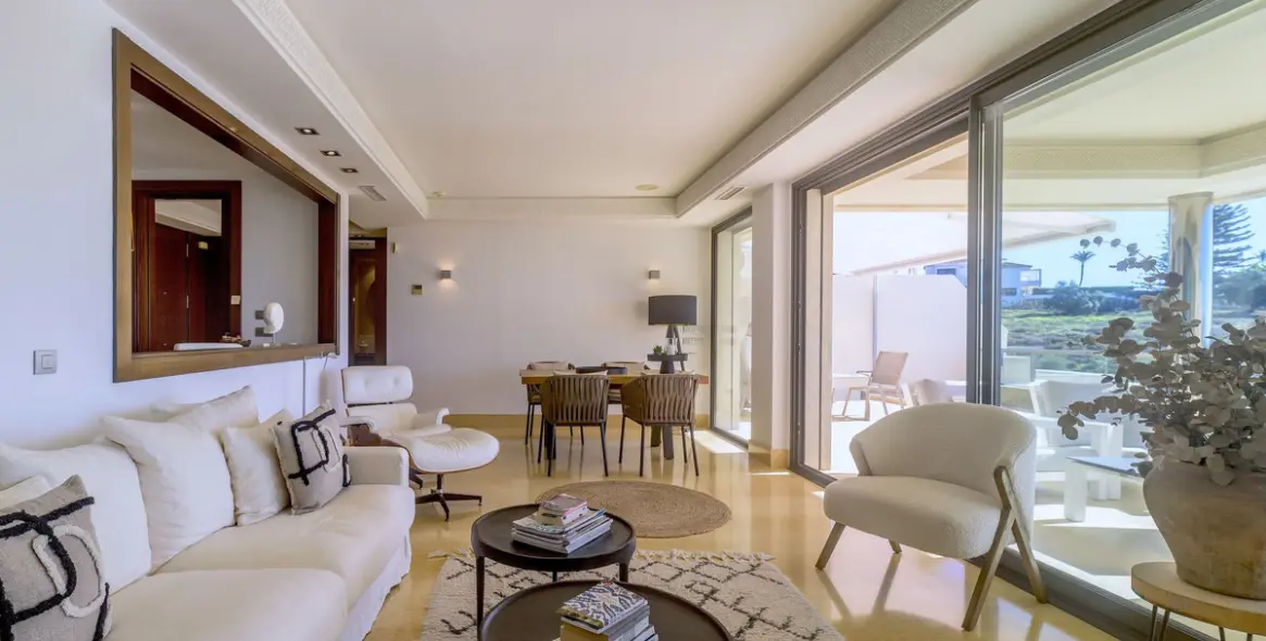 Sale of middle floor apartment in Nueva Andalucía 4