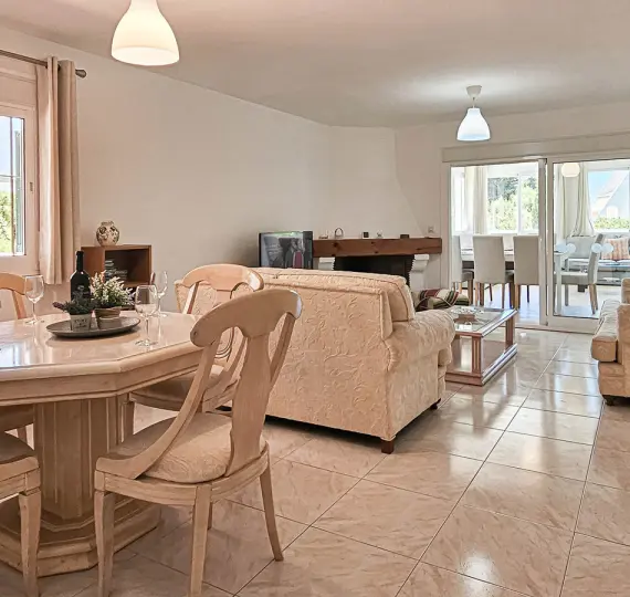 Venta de villa independiente en Riviera del Sol