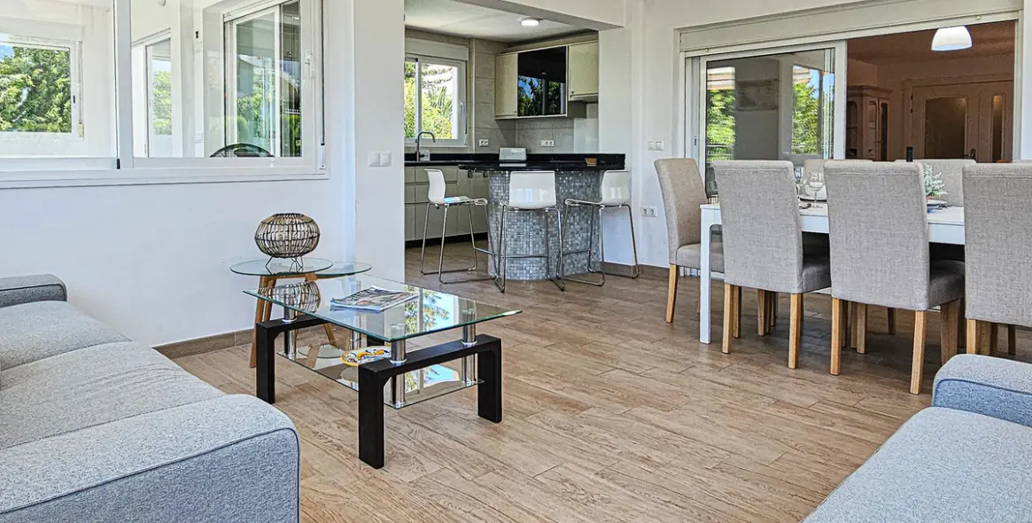 Продажа  отдельно стоящей виллы в Riviera del Sol 6