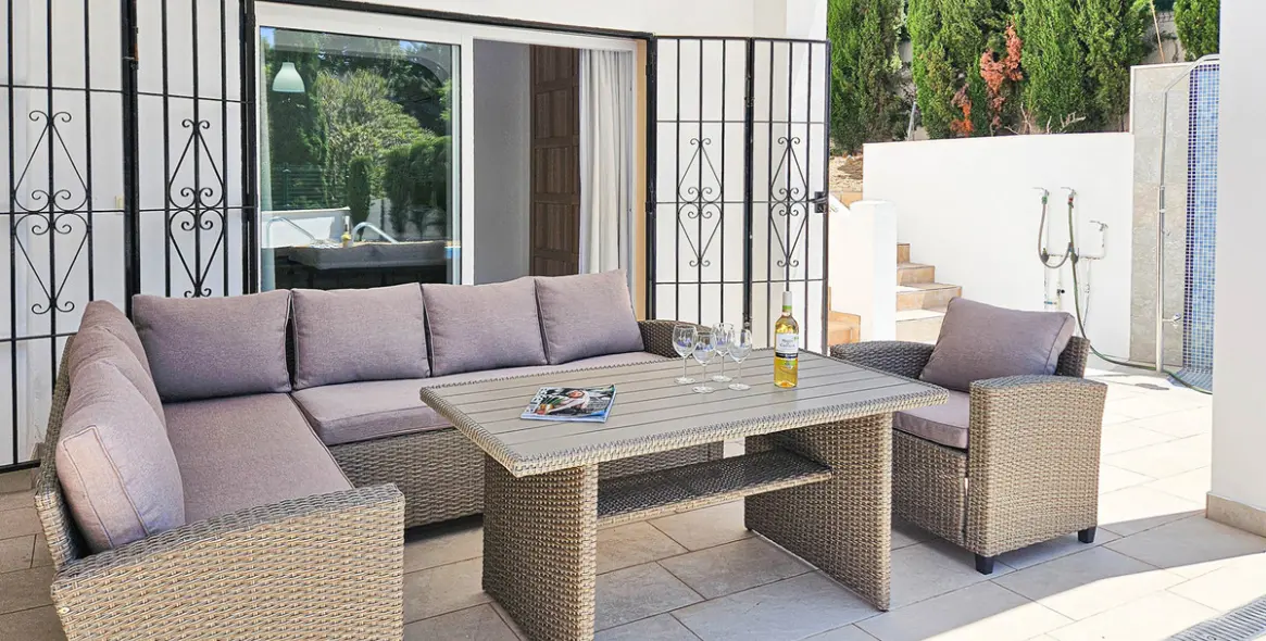 Sale of detached villa in Riviera del Sol 21