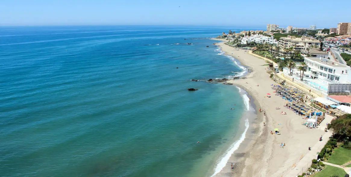 Sale of detached villa in Riviera del Sol 27