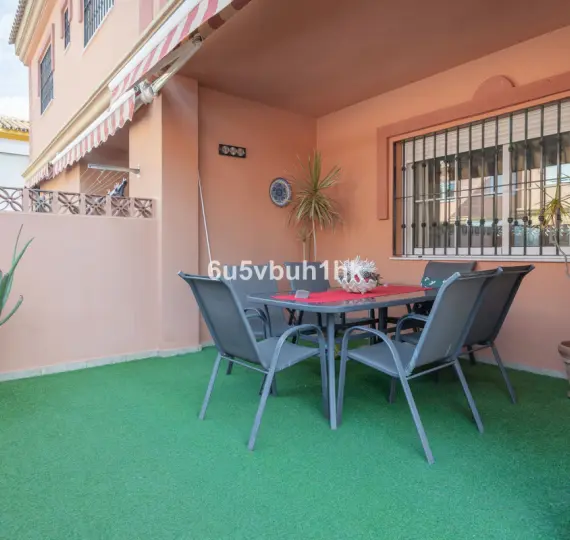 Sale of semi-detached house in Fuengirola