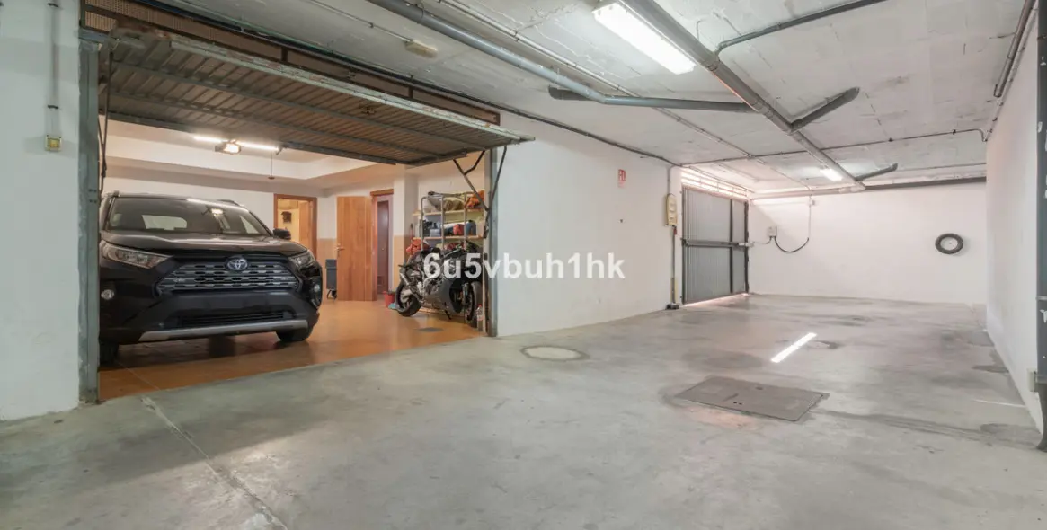 Sale of semi-detached house in Fuengirola 38