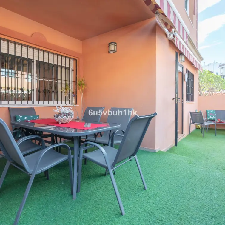 Продажа дома на две семьи в Fuengirola