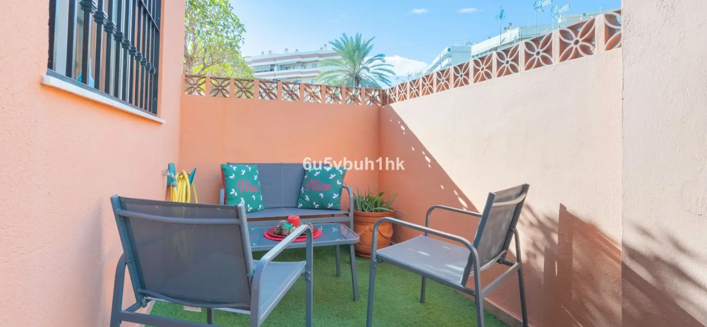 Продажа дома на две семьи в Fuengirola 3