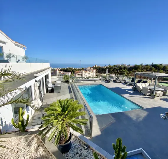 Detached villa R5236207