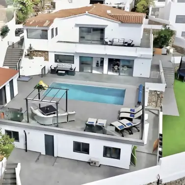 Venta de villa independiente en Benalmadena Pueblo