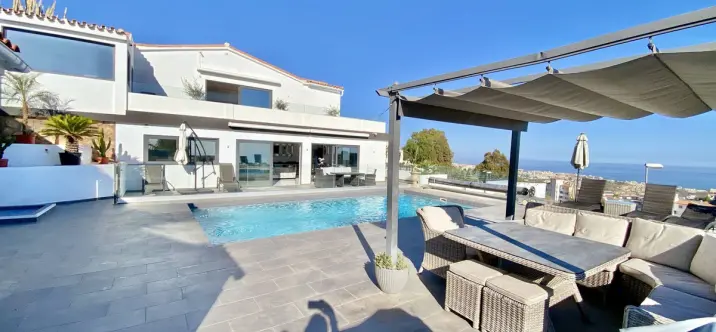 Venta de villa independiente en Benalmadena Pueblo 1