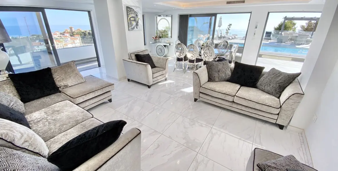 Sale of detached villa in Benalmadena Pueblo 6