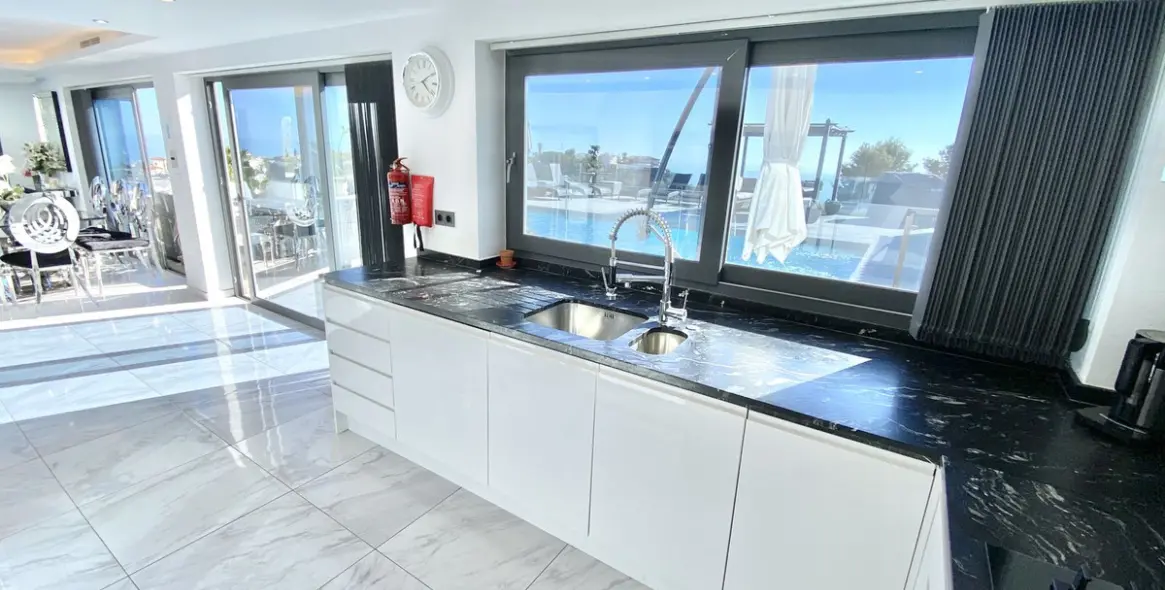 Sale of detached villa in Benalmadena Pueblo 9