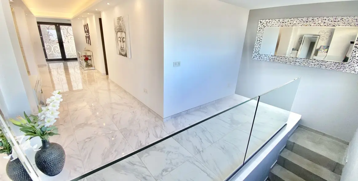 Sale of detached villa in Benalmadena Pueblo 12