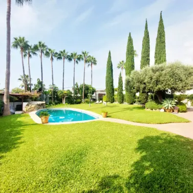 Продажа  отдельно стоящей виллы в Benalmadena Costa