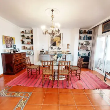 Продажа  отдельно стоящей виллы в Benalmadena Costa