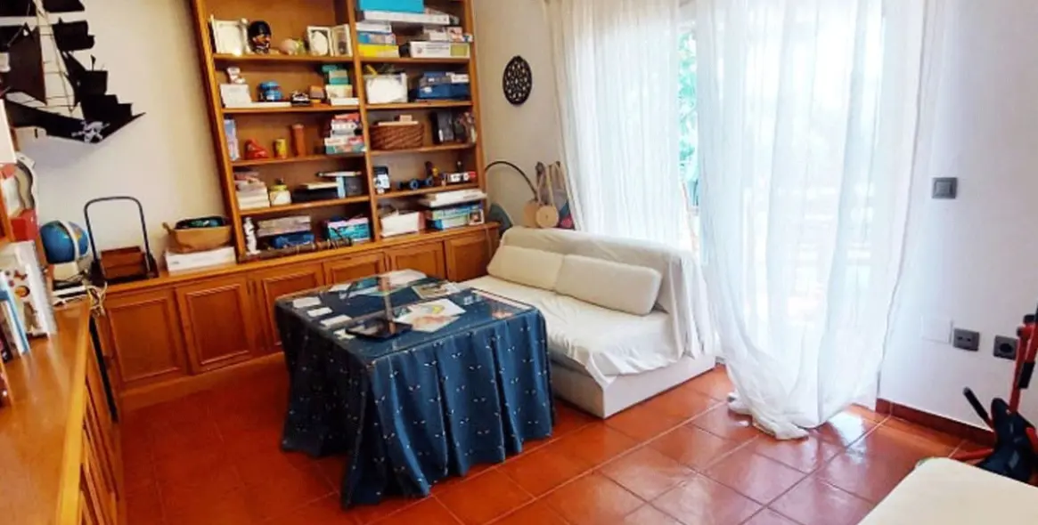 Sale of detached villa in Benalmadena Costa 17