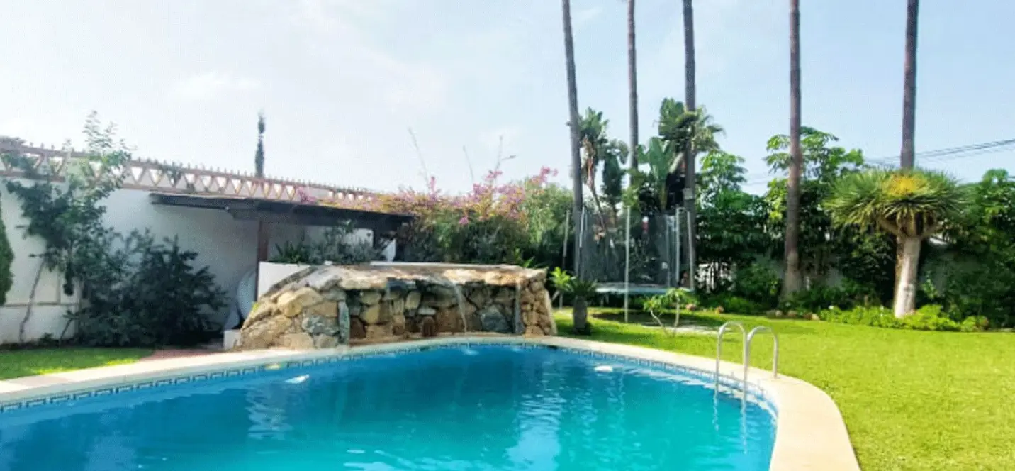 Venta de villa independiente en Benalmadena Costa 2