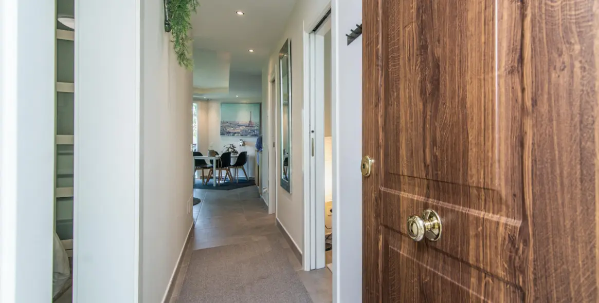 Long-term rent of middle floor apartment in Marbella (district Puerto Banús) 2