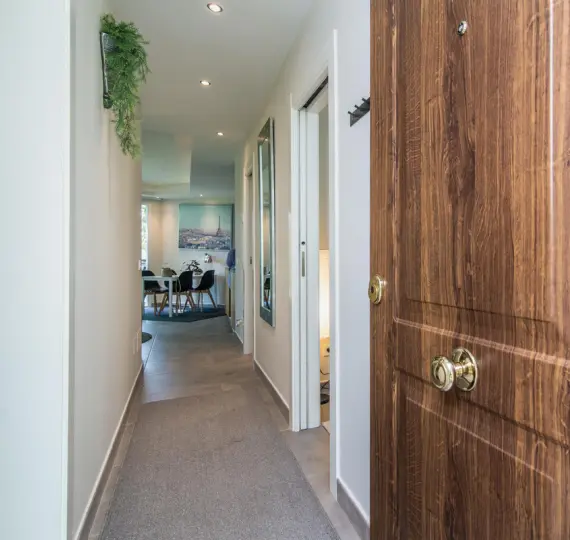 Middle floor apartment R5242297