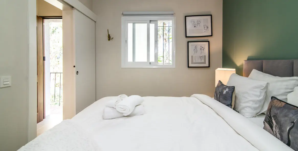 Long-term rent of middle floor apartment in Marbella (district Puerto Banús) 3