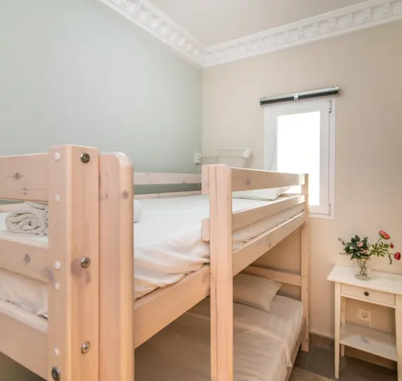 Middle floor apartment R5242297