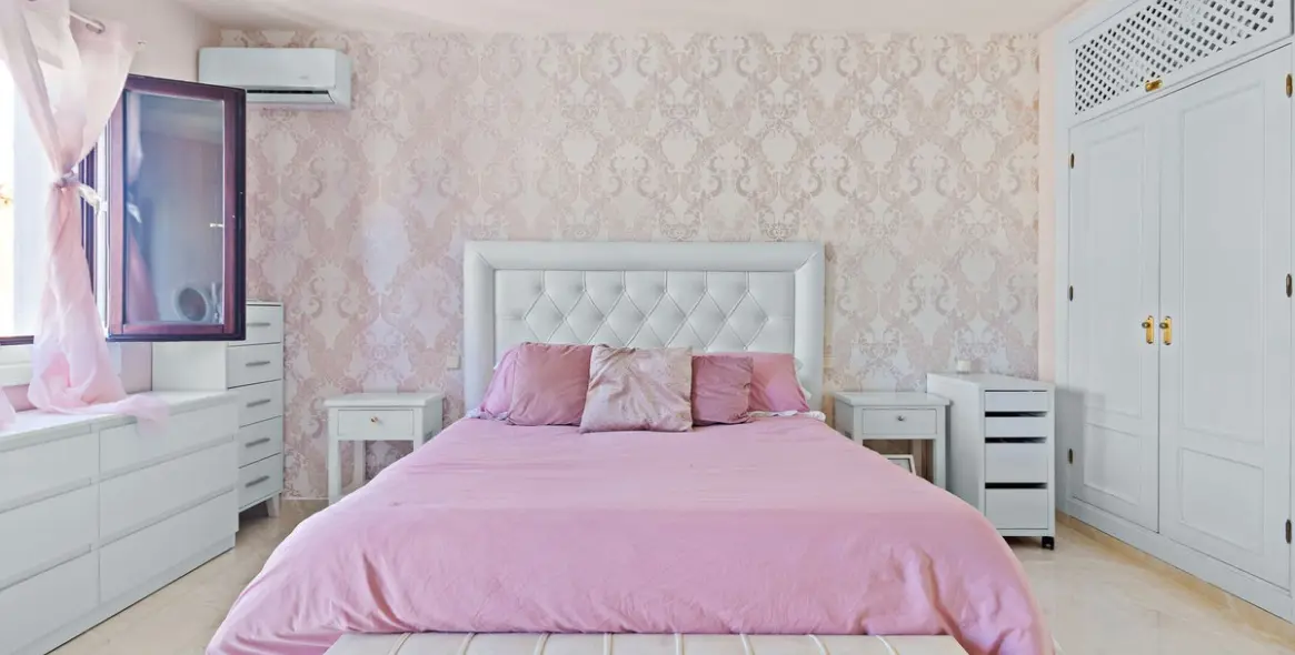 Long-term rent of townhouse in El Paraiso 11