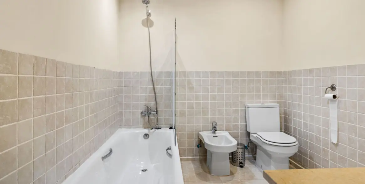 Long-term rent of townhouse in El Paraiso 14