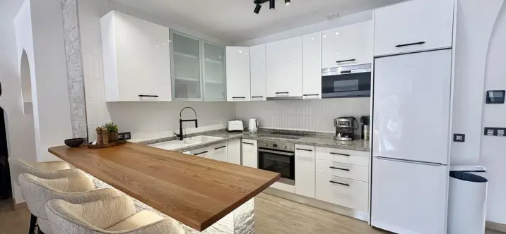 Long-term rent of detached villa in El Rosario 2